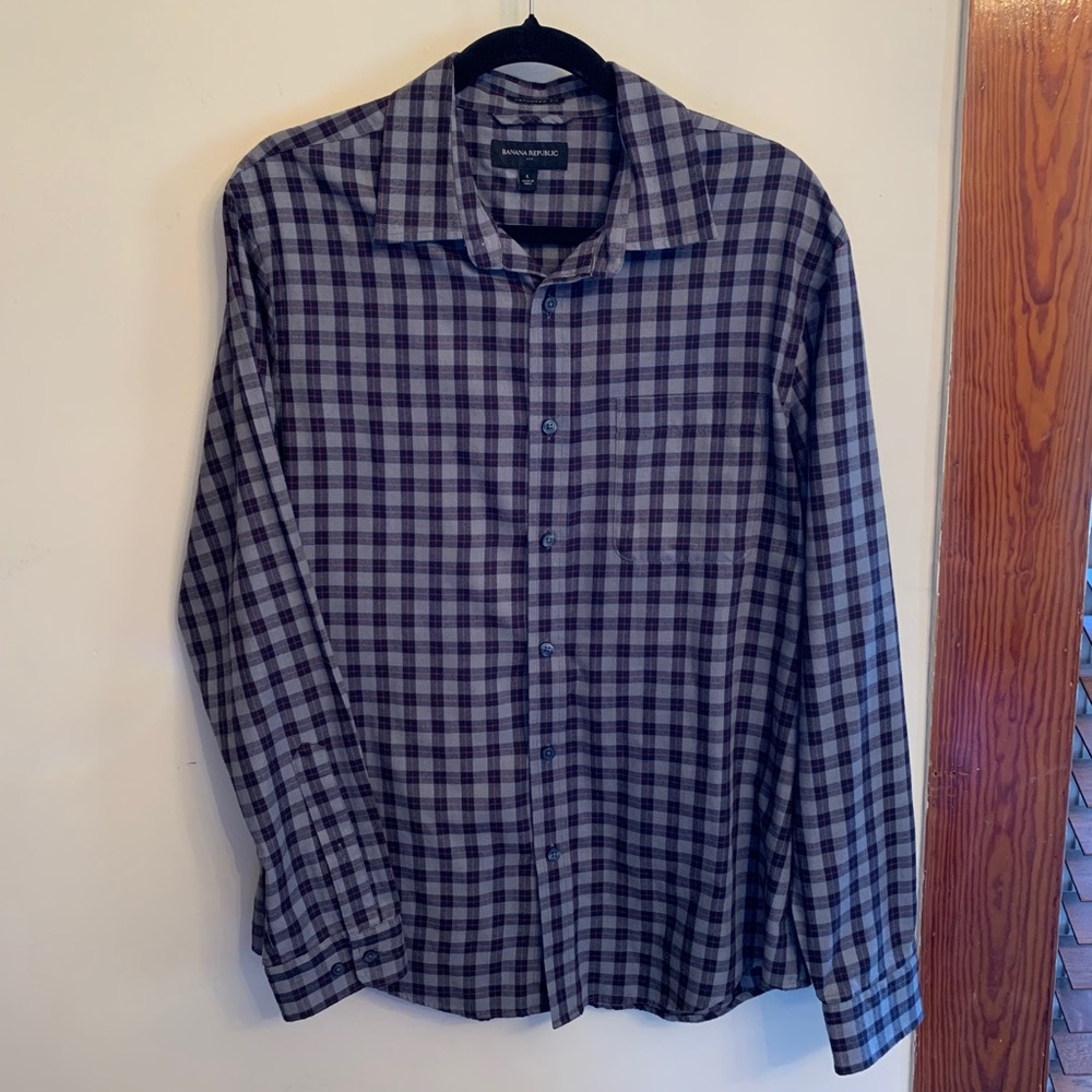 Banana Republic Untucked Shirt